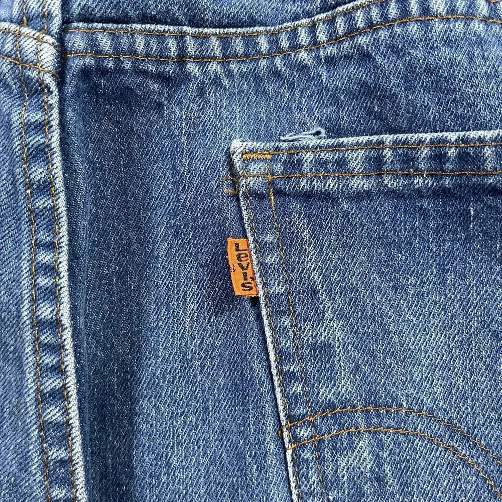 Levis good see